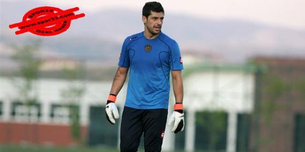 Özden imza aşamasına geldi! Özden imza aşamasına geldi!