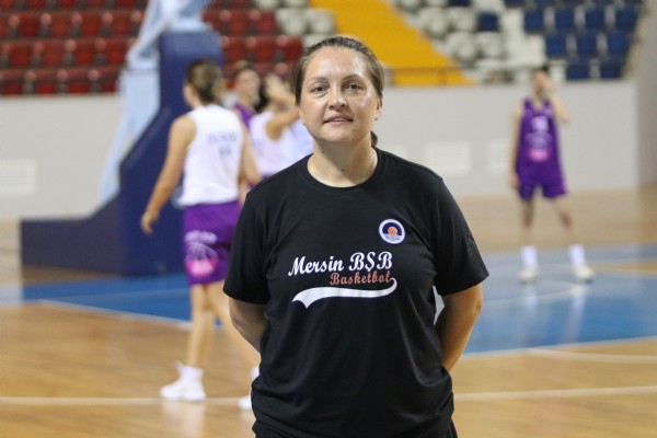Özlem Şencan istifa etti Özlem Şencan istifa etti