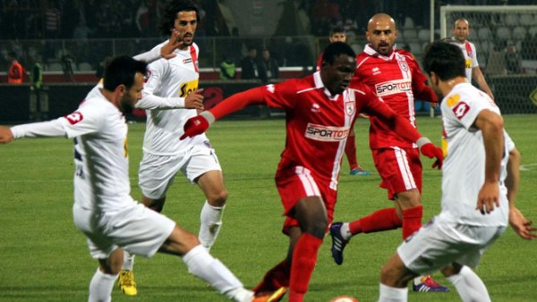 Mersin, Samsun'da ipten döndü. Mersin, Samsun'da ipten döndü.