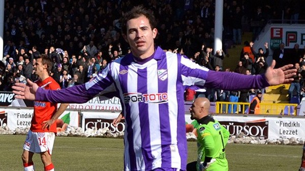 Orduspor Stancu ve Barral' satyor