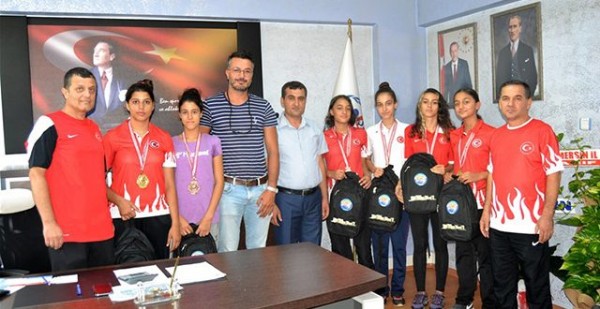 Taekwondocular madalya ile döndü Taekwondocular madalya ile döndü