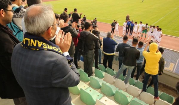 Başkan Tribüne çıktı Başkan Tribüne çıktı