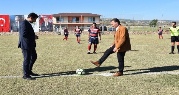 Kurtuluş Kupası Futbol Turnuvası başladı Kurtuluş Kupası Futbol Turnuvası başladı