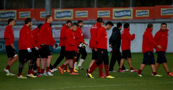 Trabzonspor'da moralsiz antreman Trabzonspor'da moralsiz antreman