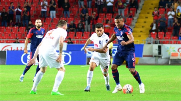 Mersin'de Vederson cezalı! Mersin'de Vederson cezalı!