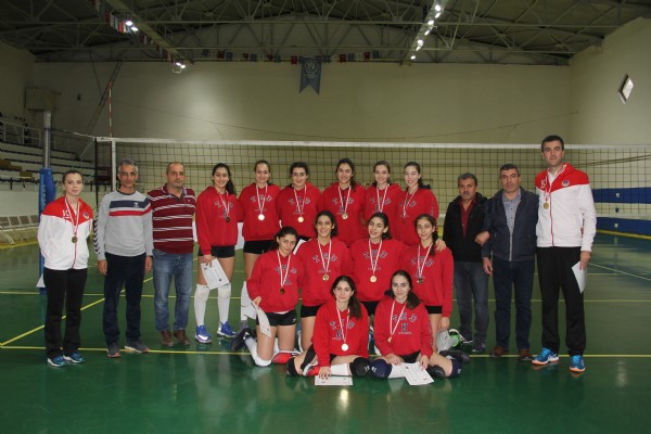 Okul Sporlar Voleybol Turnuvas sona erdi