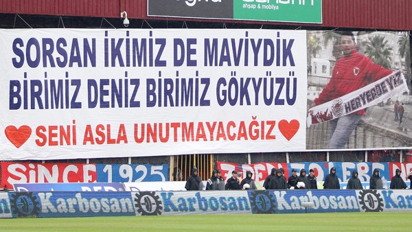 Şeytanlar Zeynel Acebet'i unutmadı Şeytanlar Zeynel Acebet'i unutmadı