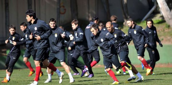 Galatasaray seri peşinde! Galatasaray seri peşinde!